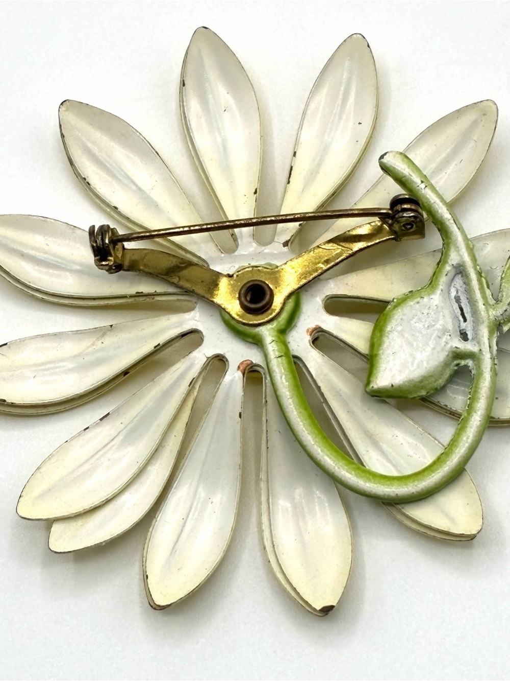 Vintage Yellow Daisy Flower Brooch Enamel Mid Century Floral Pin - Picture 10 of 11